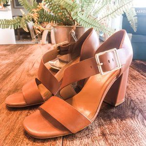 NWT Aerosoles Lenox Heeled Sandal with Buckle in Tan Leather 8M